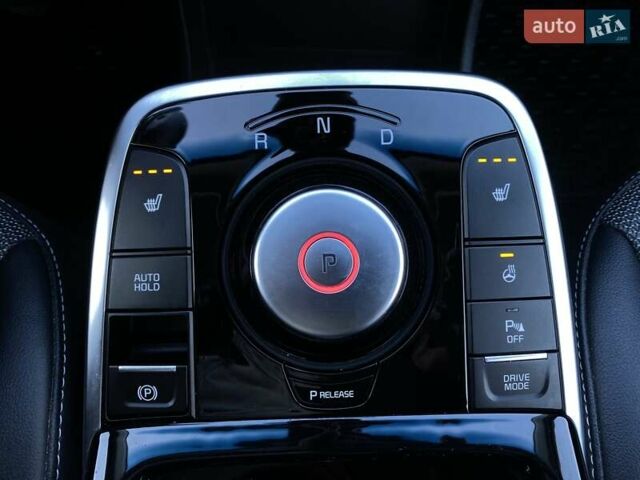 Киа Niro 2020 в Львове на Automoto.ua Серый Киа Niro, объемом двигателя 0 л и пробегом 101 тыс. км за 20300 $, фото 49 на Automoto.ua
