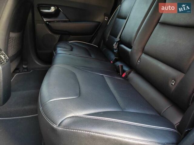 Киа Niro 2020 в Ровно на Automoto.ua Серый Киа Niro, объемом двигателя 0 л и пробегом 125 тыс. км за 19850 $, фото 72 на Automoto.ua