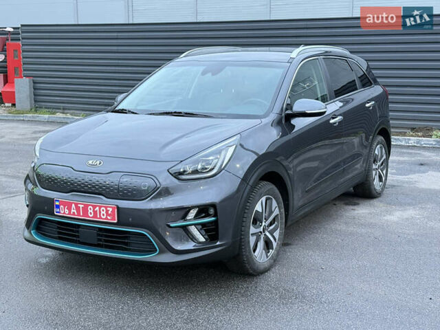 Серый Киа Niro, объемом двигателя 0 л и пробегом 165 тыс. км за 18000 $, фото 16 на Automoto.ua