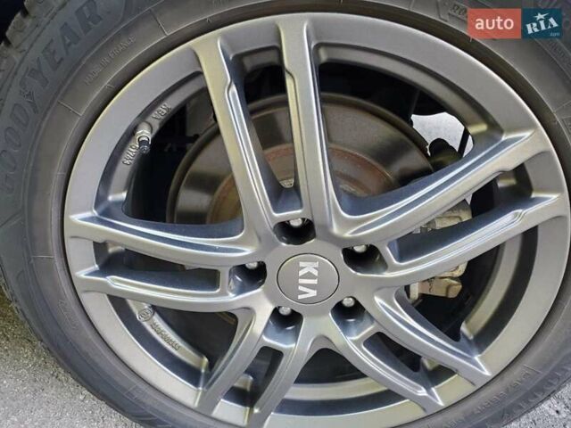 Кіа Niro 2020 у Києві на Automoto.ua Сірий Кіа Niro, об'ємом двигуна 0 л та пробігом 58 тис. км за 24000 $, фото 13 на Automoto.ua