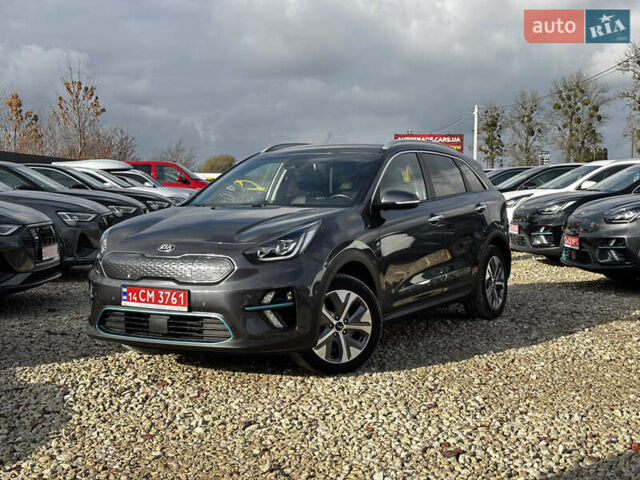 Серый Киа Niro, объемом двигателя 0 л и пробегом 110 тыс. км за 21200 $, фото 2 на Automoto.ua