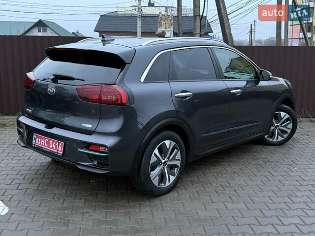 Серый Киа Niro, объемом двигателя 0 л и пробегом 159 тыс. км за 19800 $, фото 6 на Automoto.ua