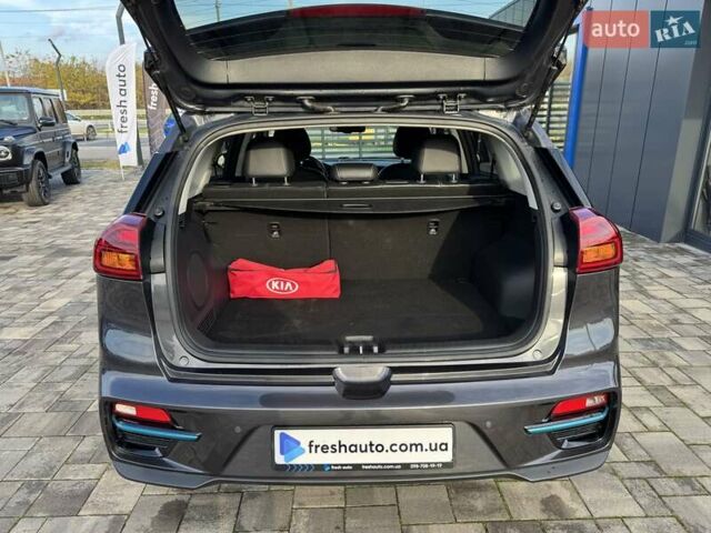 Серый Киа Niro, объемом двигателя 0 л и пробегом 142 тыс. км за 18900 $, фото 28 на Automoto.ua