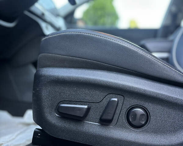 Сірий Кіа Niro, об'ємом двигуна 0 л та пробігом 72 тис. км за 19200 $, фото 27 на Automoto.ua
