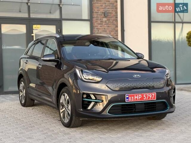 Сірий Кіа Niro, об'ємом двигуна 0 л та пробігом 135 тис. км за 17500 $, фото 25 на Automoto.ua