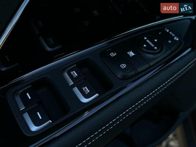 Сірий Кіа Niro, об'ємом двигуна 0 л та пробігом 58 тис. км за 23400 $, фото 38 на Automoto.ua