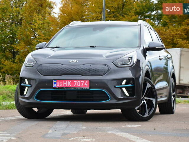 Серый Киа Niro, объемом двигателя 0 л и пробегом 77 тыс. км за 19950 $, фото 11 на Automoto.ua