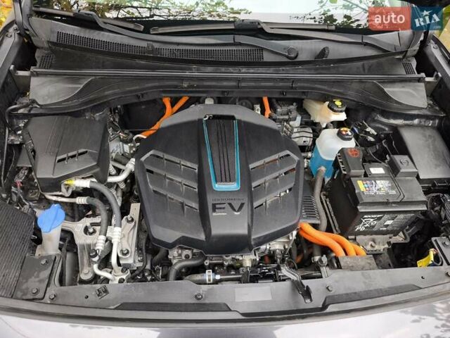 Серый Киа Niro, объемом двигателя 0 л и пробегом 58 тыс. км за 23800 $, фото 15 на Automoto.ua