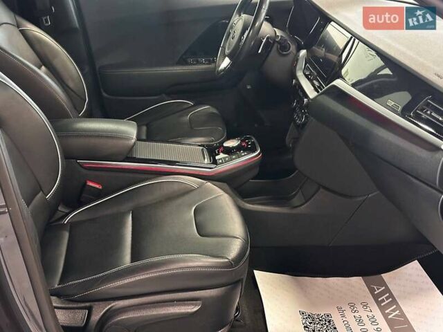 Сірий Кіа Niro, об'ємом двигуна 0 л та пробігом 155 тис. км за 18800 $, фото 38 на Automoto.ua