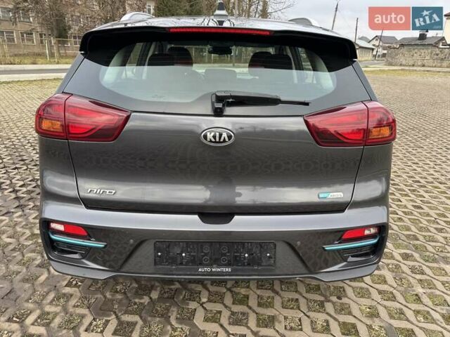Сірий Кіа Niro, об'ємом двигуна 0 л та пробігом 150 тис. км за 17350 $, фото 9 на Automoto.ua