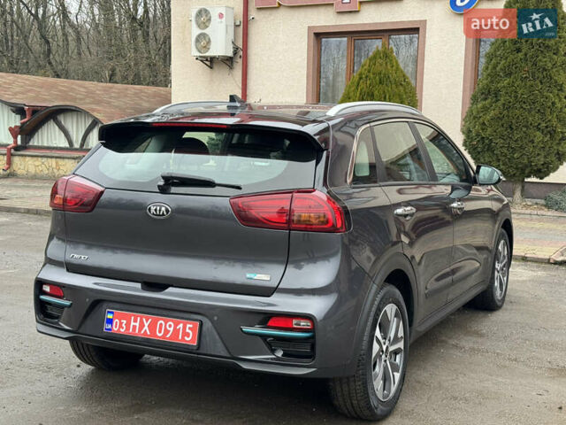 Серый Киа Niro, объемом двигателя 0 л и пробегом 158 тыс. км за 17750 $, фото 20 на Automoto.ua