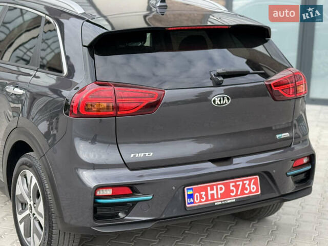 Серый Киа Niro, объемом двигателя 0 л и пробегом 139 тыс. км за 18900 $, фото 31 на Automoto.ua