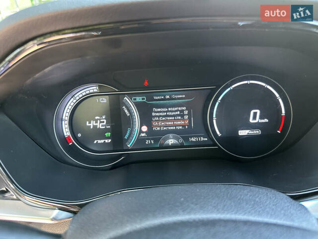 Сірий Кіа Niro, об'ємом двигуна 0 л та пробігом 143 тис. км за 17900 $, фото 47 на Automoto.ua
