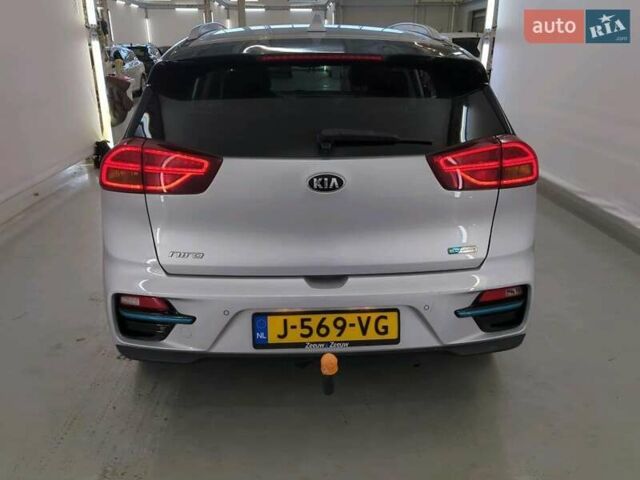 Сірий Кіа Niro, об'ємом двигуна 0 л та пробігом 71 тис. км за 21999 $, фото 111 на Automoto.ua