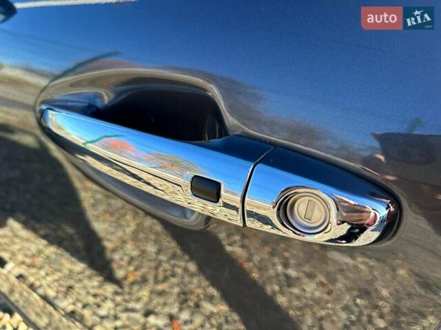 Сірий Кіа Niro, об'ємом двигуна 0 л та пробігом 58 тис. км за 23400 $, фото 17 на Automoto.ua