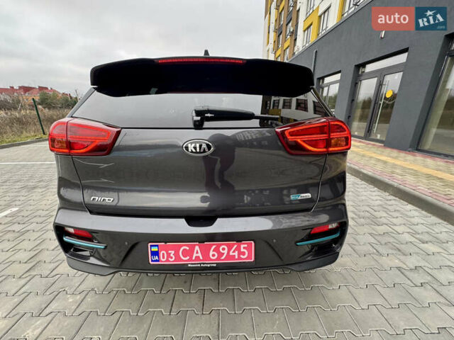 Серый Киа Niro, объемом двигателя 0 л и пробегом 109 тыс. км за 20500 $, фото 7 на Automoto.ua