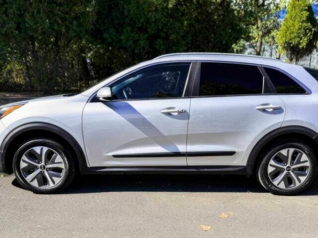 Сірий Кіа Niro, об'ємом двигуна 0 л та пробігом 40 тис. км за 7100 $, фото 4 на Automoto.ua