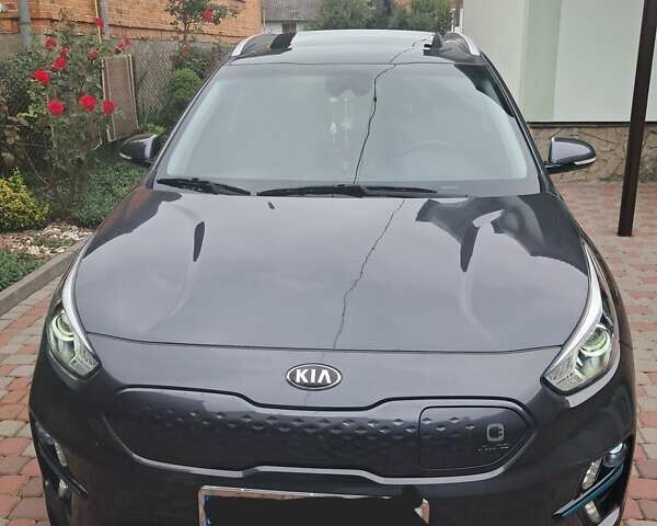 Серый Киа Niro, объемом двигателя 0 л и пробегом 89 тыс. км за 20500 $, фото 2 на Automoto.ua
