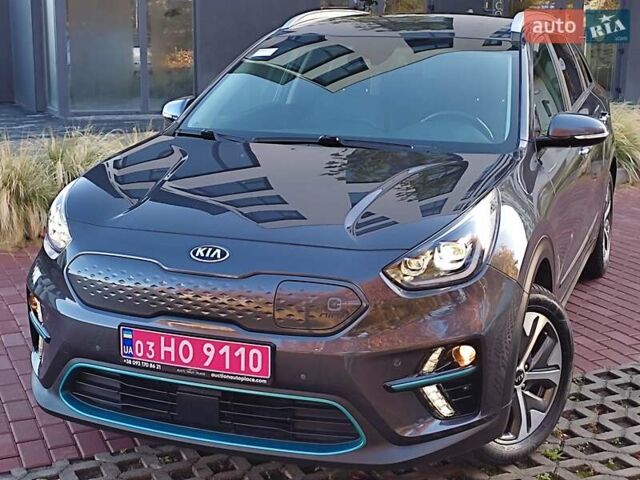 Киа Niro 2020 в Ровно на Automoto.ua Серый Киа Niro, объемом двигателя 0 л и пробегом 125 тыс. км за 19850 $, фото 1 на Automoto.ua
