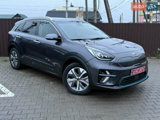 Серый Киа Niro, объемом двигателя 0 л и пробегом 159 тыс. км за 19800 $, фото 2 на Automoto.ua