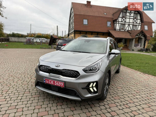 Киа Niro 2020 в Калуше на Automoto.ua Серый Киа Niro, объемом двигателя 1.58 л и пробегом 102 тыс. км за 19600 $, фото 3 на Automoto.ua