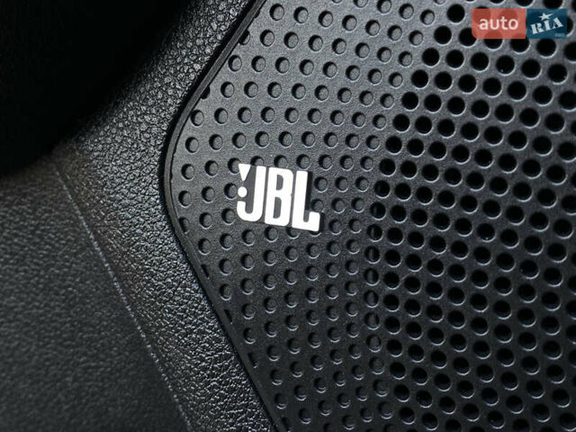 Сірий Кіа Niro, об'ємом двигуна 0 л та пробігом 116 тис. км за 21800 $, фото 38 на Automoto.ua