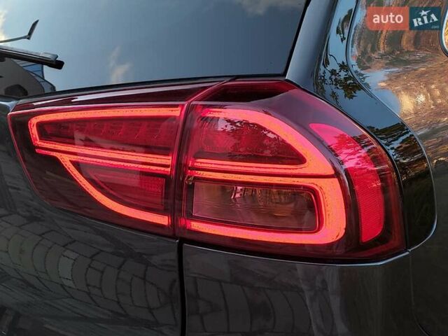 Киа Niro 2020 в Ровно на Automoto.ua Серый Киа Niro, объемом двигателя 0 л и пробегом 125 тыс. км за 19850 $, фото 23 на Automoto.ua