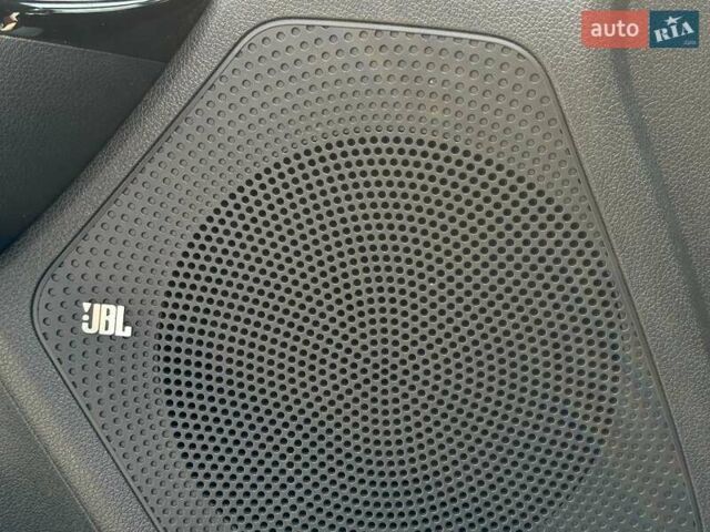 Сірий Кіа Niro, об'ємом двигуна 0 л та пробігом 97 тис. км за 22600 $, фото 24 на Automoto.ua