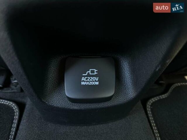 Серый Киа Niro, объемом двигателя 0 л и пробегом 97 тыс. км за 23200 $, фото 61 на Automoto.ua