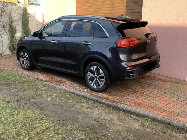 Серый Киа Niro, объемом двигателя 0 л и пробегом 118 тыс. км за 15900 $, фото 7 на Automoto.ua