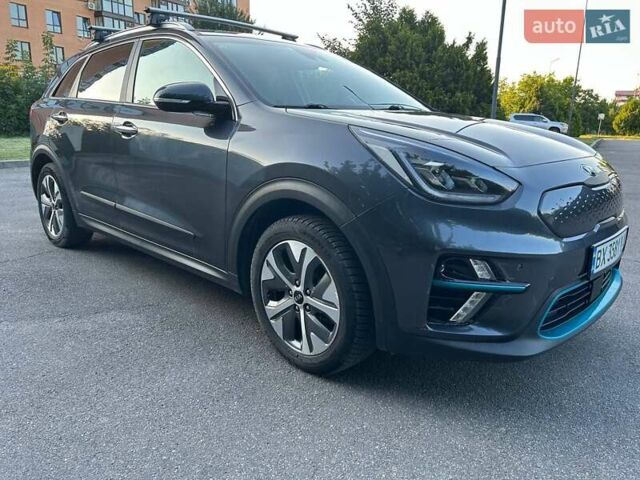 Серый Киа Niro, объемом двигателя 0 л и пробегом 160 тыс. км за 19200 $, фото 2 на Automoto.ua