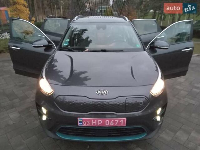 Киа Niro 2020 в Ирпене на Automoto.ua Серый Киа Niro, объемом двигателя 0 л и пробегом 99 тыс. км за 20490 $, фото 17 на Automoto.ua