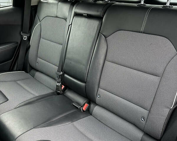 Серый Киа Niro, объемом двигателя 0 л и пробегом 128 тыс. км за 19400 $, фото 49 на Automoto.ua