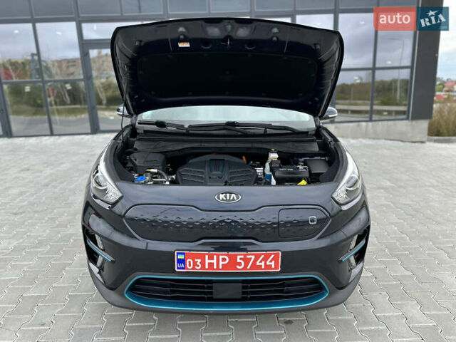 Серый Киа Niro, объемом двигателя 0 л и пробегом 128 тыс. км за 19400 $, фото 66 на Automoto.ua