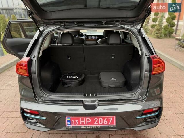 Серый Киа Niro, объемом двигателя 0 л и пробегом 125 тыс. км за 18950 $, фото 35 на Automoto.ua