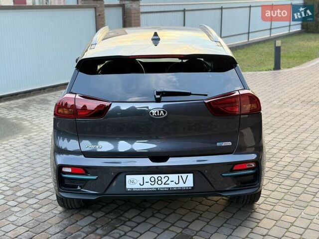 Сірий Кіа Niro, об'ємом двигуна 0 л та пробігом 118 тис. км за 20499 $, фото 13 на Automoto.ua