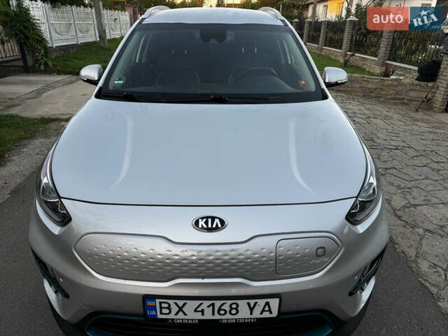 Сірий Кіа Niro, об'ємом двигуна 0 л та пробігом 120 тис. км за 22200 $, фото 2 на Automoto.ua