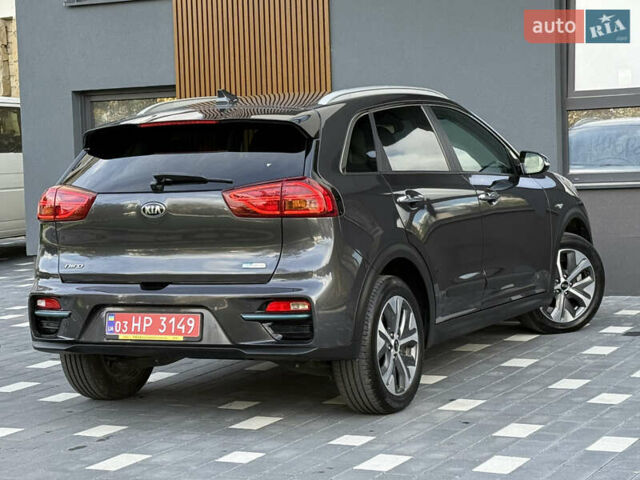 Сірий Кіа Niro, об'ємом двигуна 0 л та пробігом 70 тис. км за 19999 $, фото 36 на Automoto.ua
