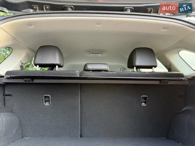 Серый Киа Niro, объемом двигателя 0 л и пробегом 57 тыс. км за 23299 $, фото 55 на Automoto.ua