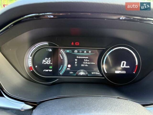 Серый Киа Niro, объемом двигателя 0 л и пробегом 57 тыс. км за 23299 $, фото 21 на Automoto.ua