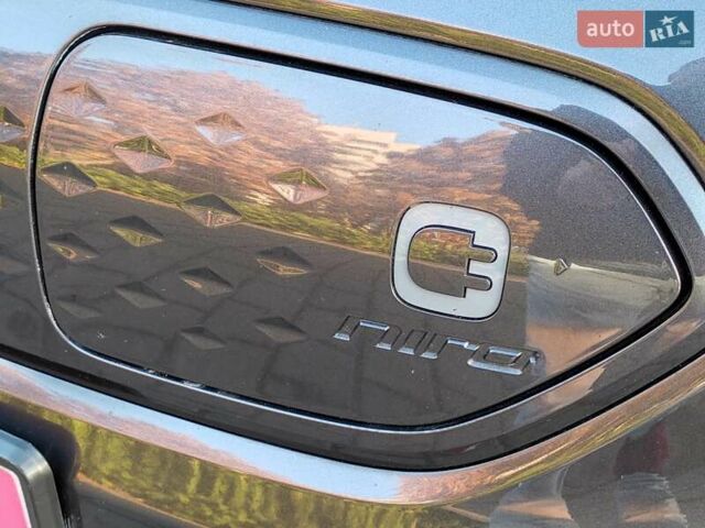 Киа Niro 2020 в Ровно на Automoto.ua Серый Киа Niro, объемом двигателя 0 л и пробегом 125 тыс. км за 19850 $, фото 9 на Automoto.ua