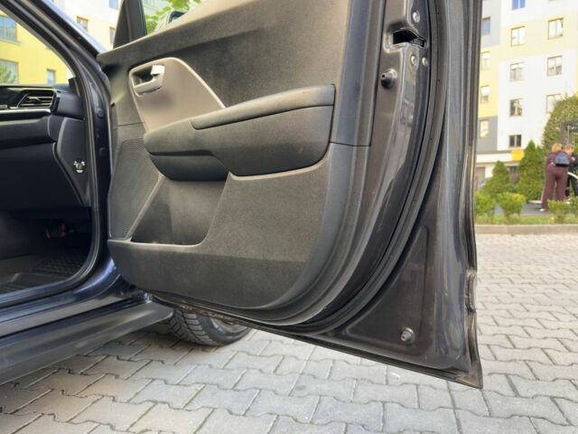 Серый Киа Niro, объемом двигателя 0 л и пробегом 112 тыс. км за 16999 $, фото 13 на Automoto.ua