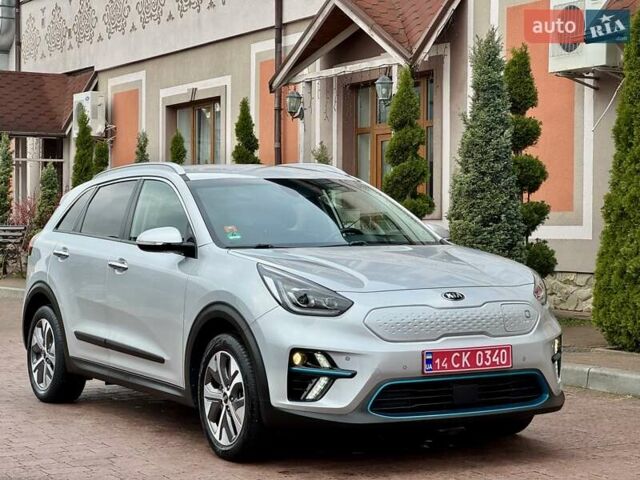 Сірий Кіа Niro, об'ємом двигуна 0 л та пробігом 118 тис. км за 19300 $, фото 38 на Automoto.ua