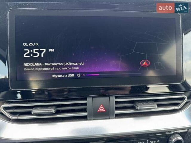 Серый Киа Niro, объемом двигателя 0 л и пробегом 149 тыс. км за 18200 $, фото 20 на Automoto.ua