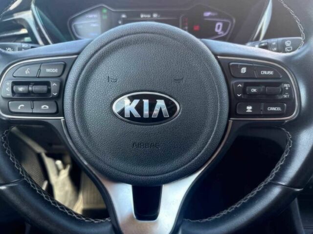 Серый Киа Niro, объемом двигателя 1.6 л и пробегом 48 тыс. км за 18400 $, фото 7 на Automoto.ua