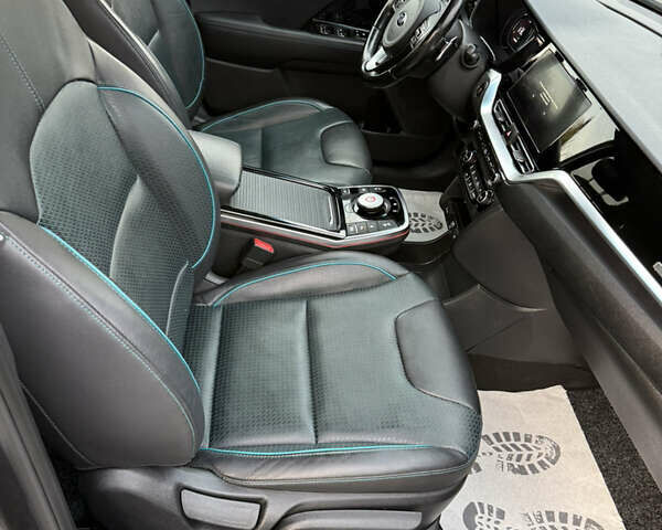 Киа Niro 2020 в Дрогобыче на Automoto.ua Серый Киа Niro, объемом двигателя 0 л и пробегом 140 тыс. км за 19299 $, фото 30 на Automoto.ua