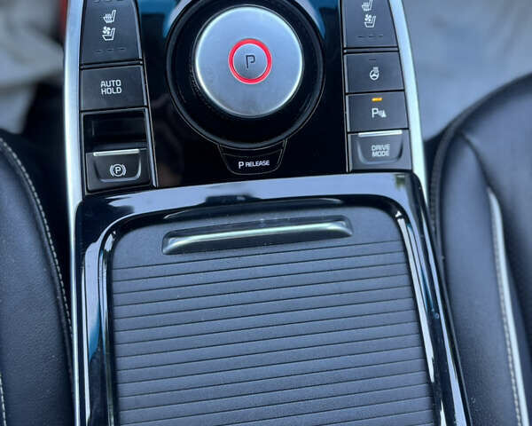 Сірий Кіа Niro, об'ємом двигуна 0 л та пробігом 72 тис. км за 19200 $, фото 26 на Automoto.ua