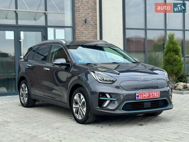 Серый Киа Niro, объемом двигателя 0 л и пробегом 150 тыс. км за 18500 $, фото 16 на Automoto.ua