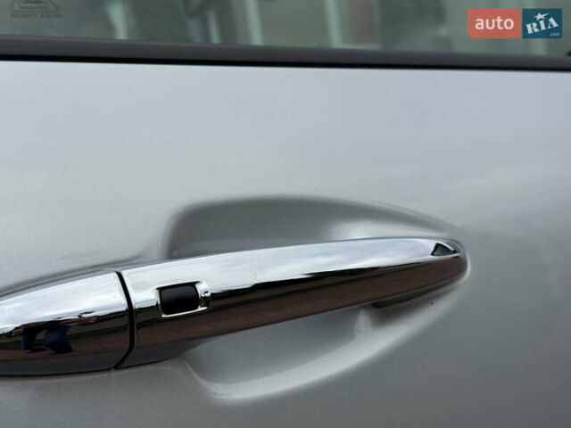 Серый Киа Niro, объемом двигателя 0 л и пробегом 118 тыс. км за 19350 $, фото 48 на Automoto.ua