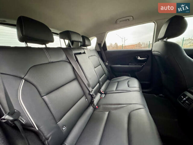 Серый Киа Niro, объемом двигателя 0 л и пробегом 109 тыс. км за 20500 $, фото 36 на Automoto.ua